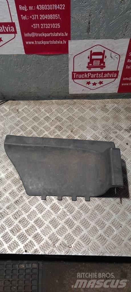 Scania 94 D.   1390074 Cabine en interieur