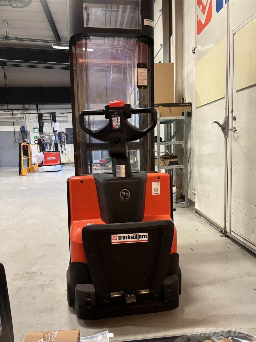 Toyota SWE120 Meeloop stapelaar