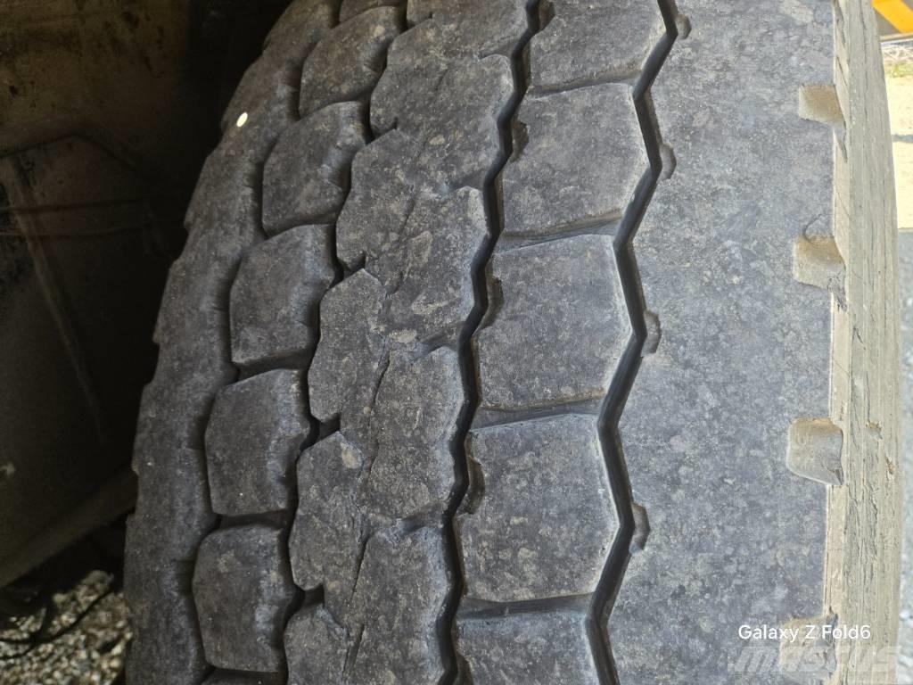 Kato SS500 Ruw terrein kranen