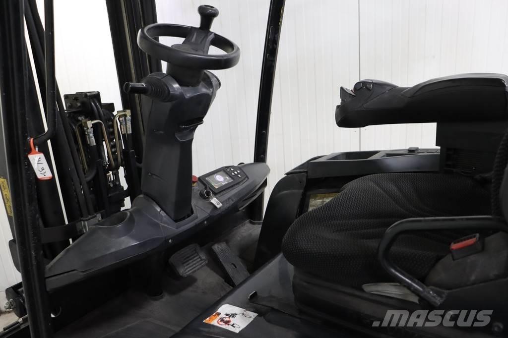 CAT EP35N Elektrische heftrucks