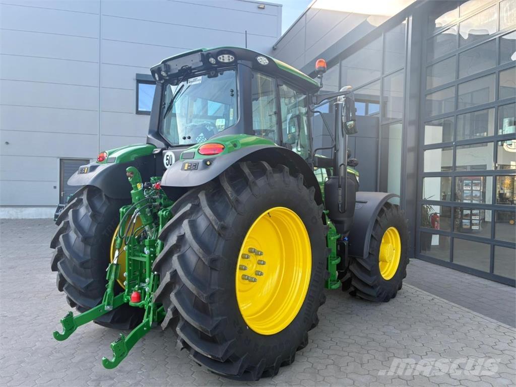 John Deere 6M155 Tractoren