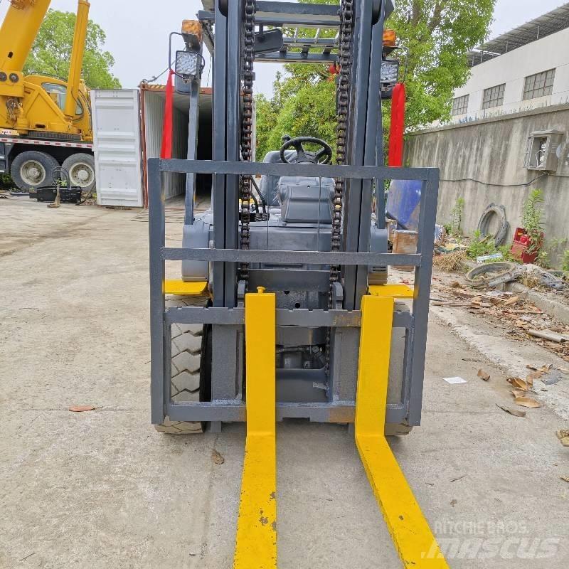 Komatsu 30 Diesel heftrucks
