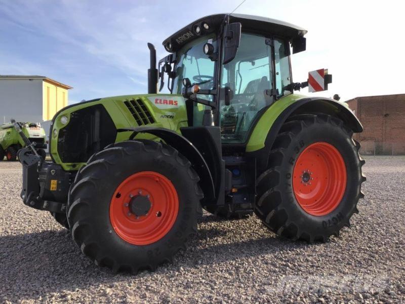 CLAAS ARION 530 Tractoren
