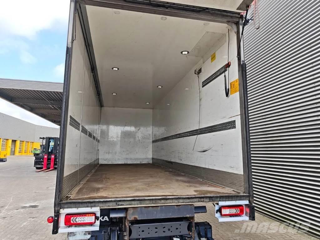 Volvo FM 340 4x2 Bakwagens met gesloten opbouw