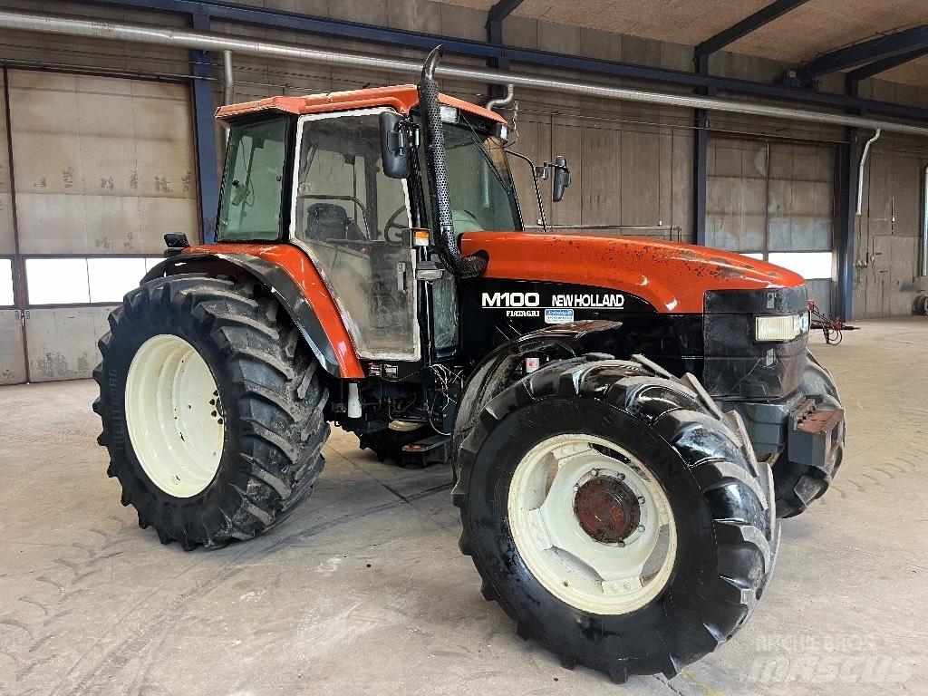 New Holland M 100 DT Tractoren