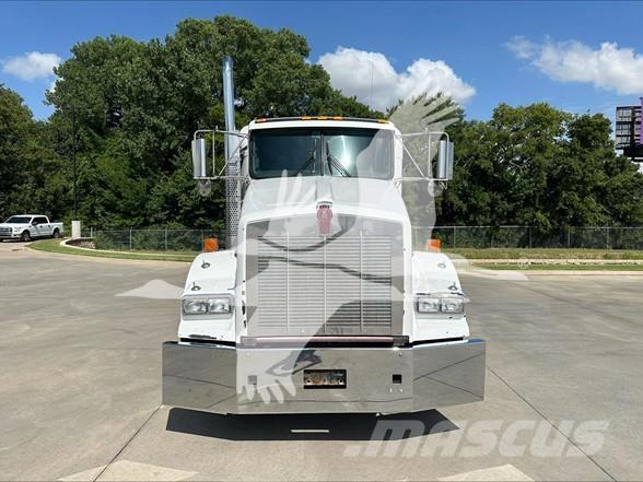 Kenworth T800 Trekkers