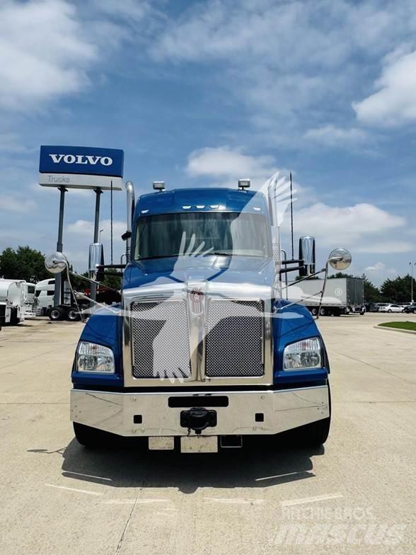 Kenworth T880 Trekkers