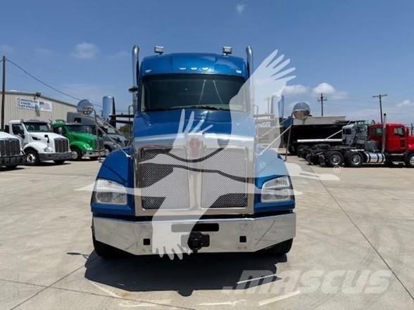 Kenworth T880 Trekkers