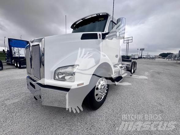 Kenworth T880 Trekkers