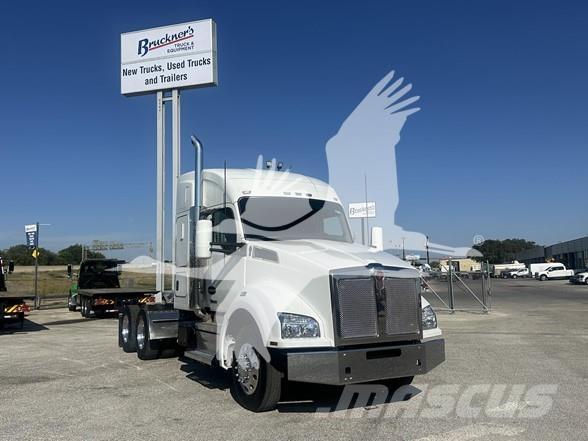 Kenworth T880 Trekkers