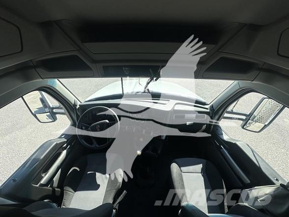 Kenworth T880 Trekkers