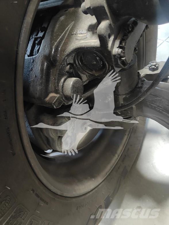 Kenworth W990 Trekkers