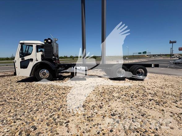 Mack LR64R Chassis met cabine