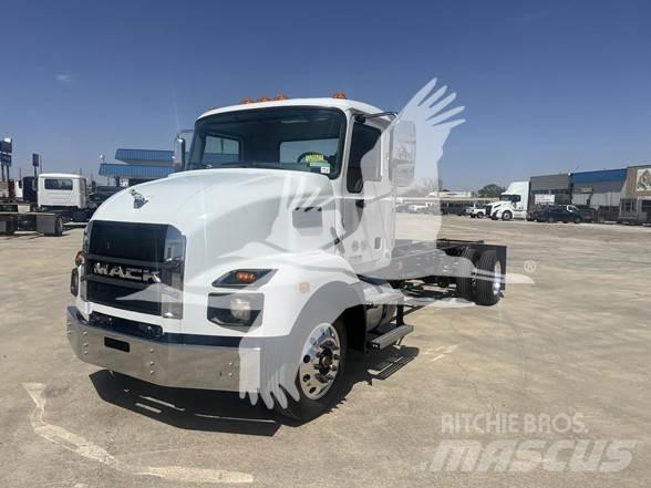 Mack MD6 Chassis met cabine