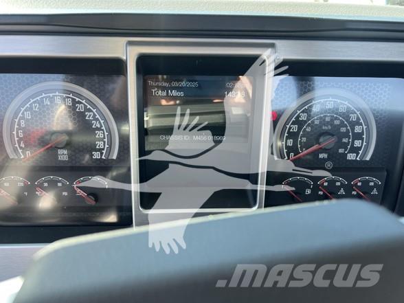 Mack MD6 Chassis met cabine