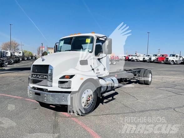 Mack MD6 Chassis met cabine