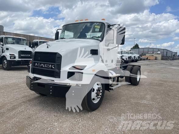 Mack MD6 Chassis met cabine