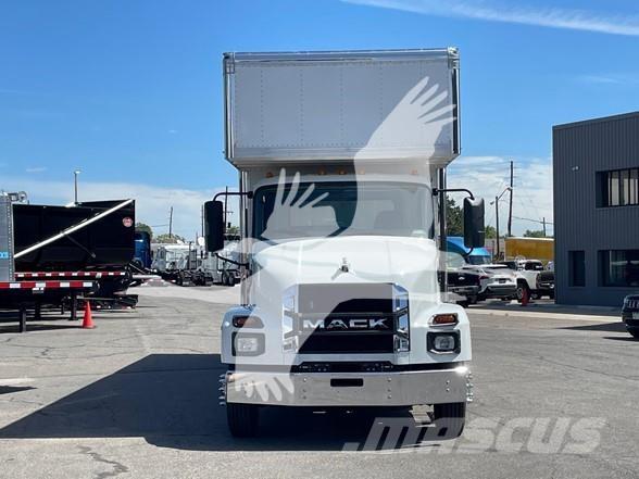 Mack MD6 Bakwagens met gesloten opbouw