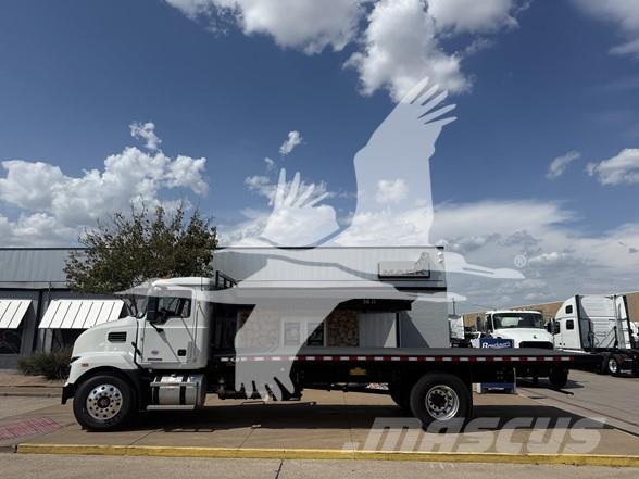 Mack MD6 Platte bakwagens