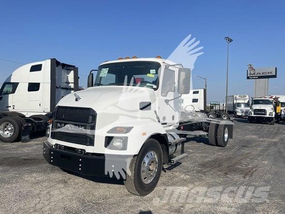 Mack MD6 Chassis met cabine