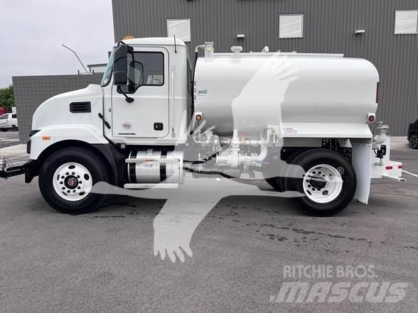 Mack MD7 Tankwagen