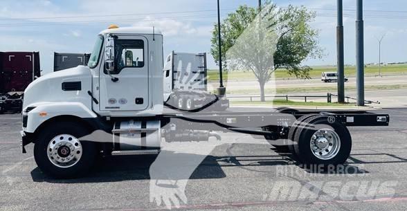 Mack MD7 Chassis met cabine