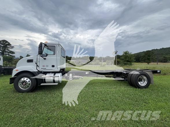 Mack MD7 Chassis met cabine