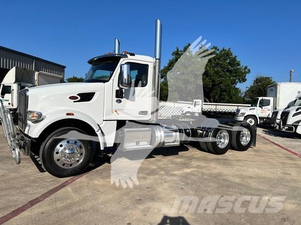 Peterbilt 567 Trekkers