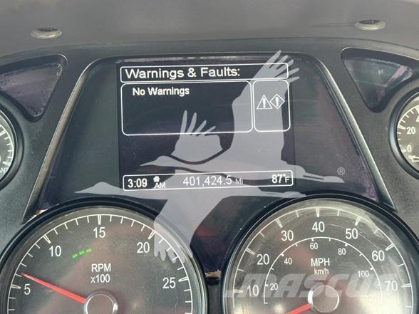 Peterbilt 567 Trekkers