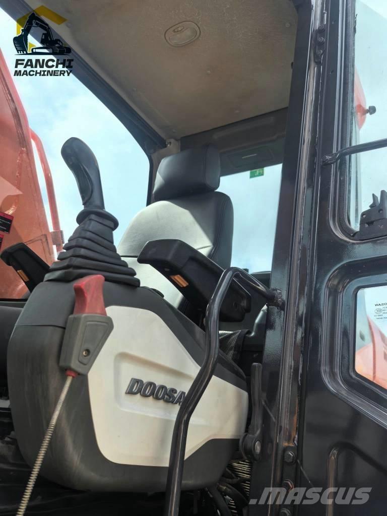 Doosan 360 Rupsgraafmachines