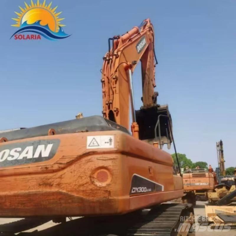 Doosan DX 300 Rupsgraafmachines