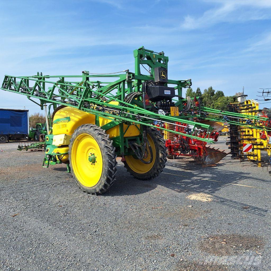 John Deere 732 Getrokken spuitmachines
