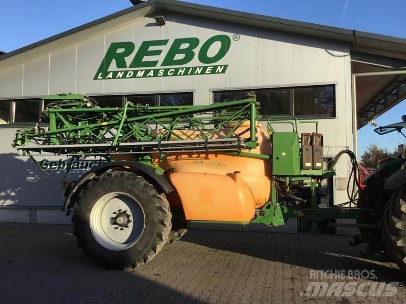 Amazone UX 4200 Getrokken spuitmachines
