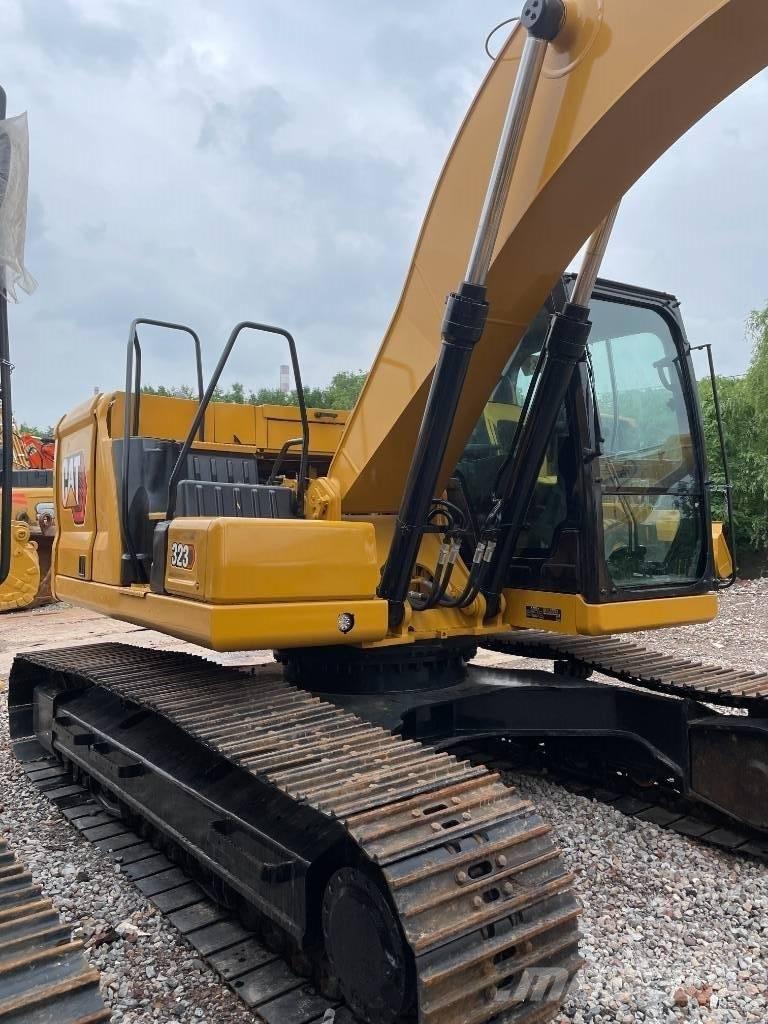 CAT 323GX Midigraafmachines 7t - 12t