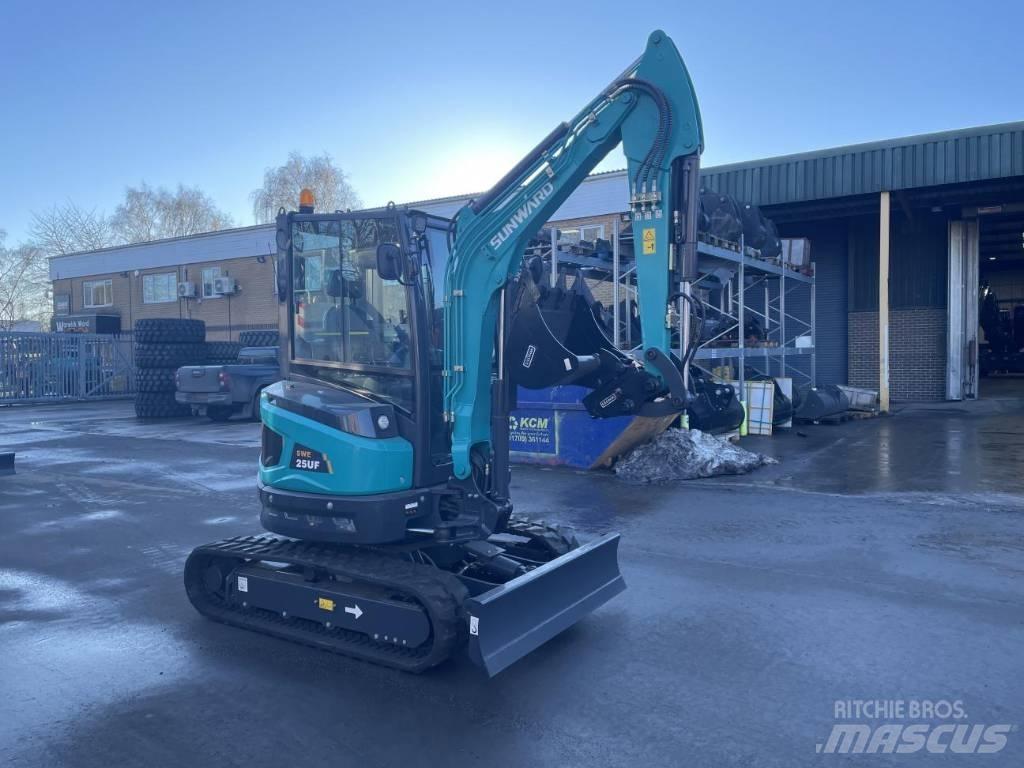 Sunward SWE 25 UF Minigraafmachines < 7t
