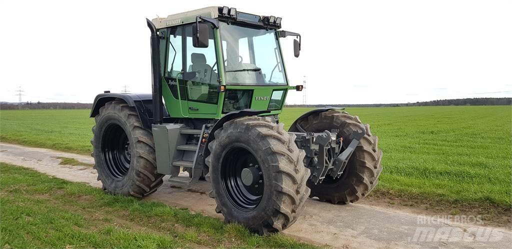 Fendt Xylon 520 Tractoren