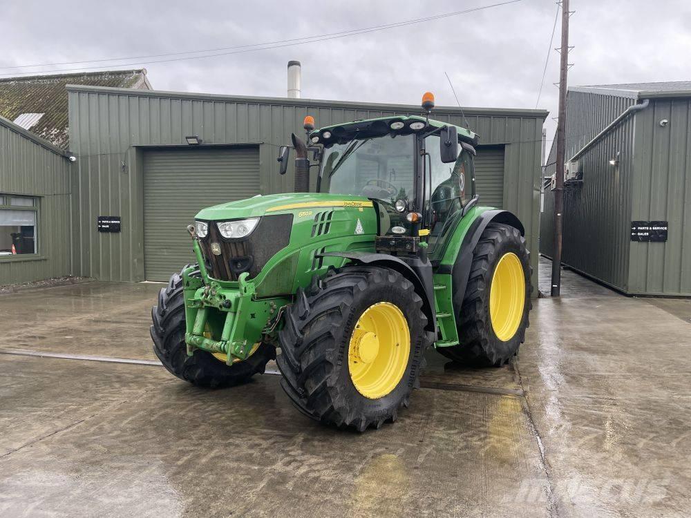 John Deere 6150 R Tractoren