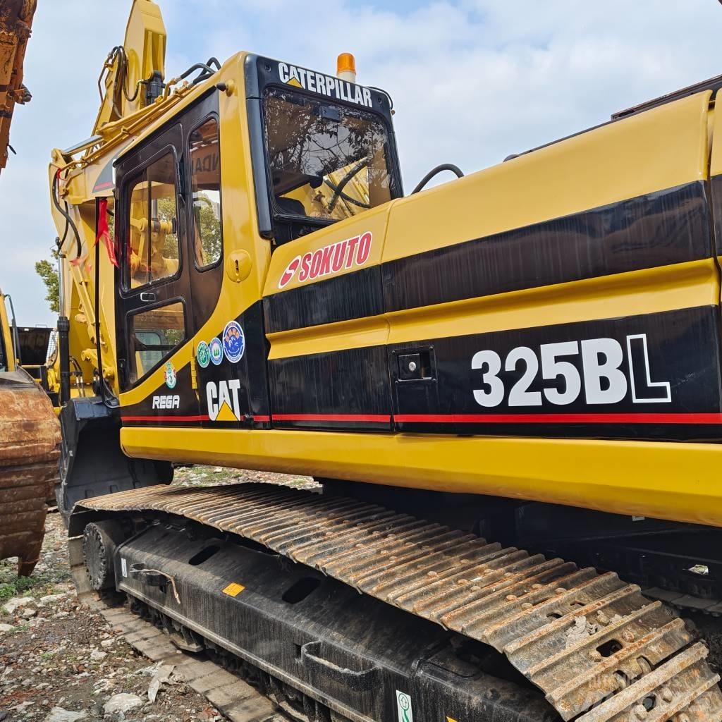 CAT 325 B L Rupsgraafmachines