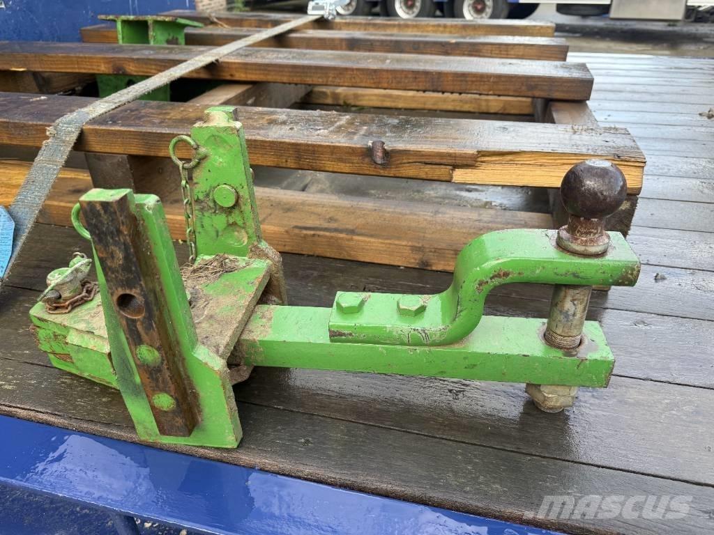 John Deere 5085 GV Tractoren