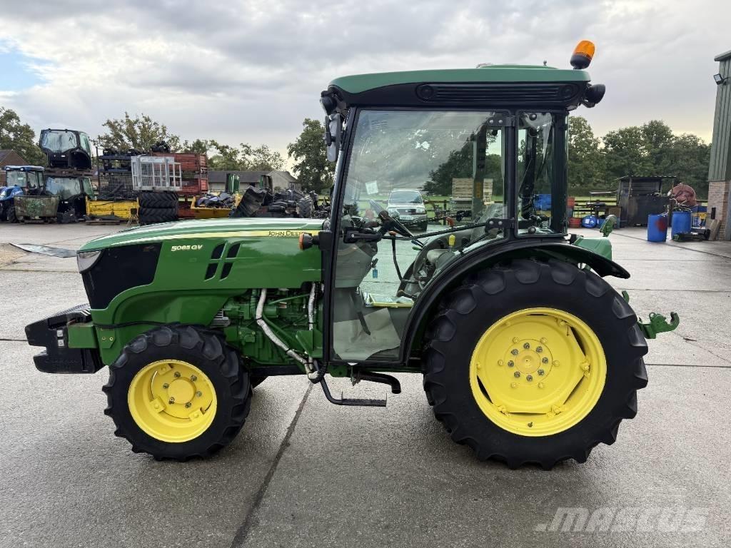 John Deere 5085 GV Tractoren