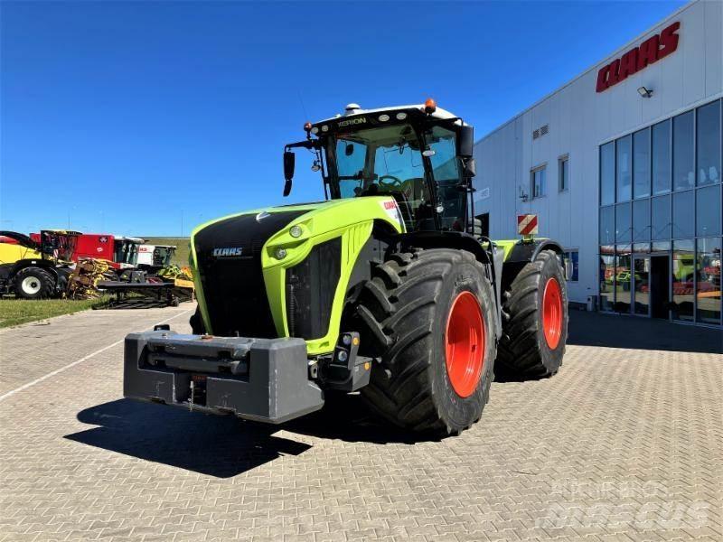 CLAAS XERION 5000 Tractoren