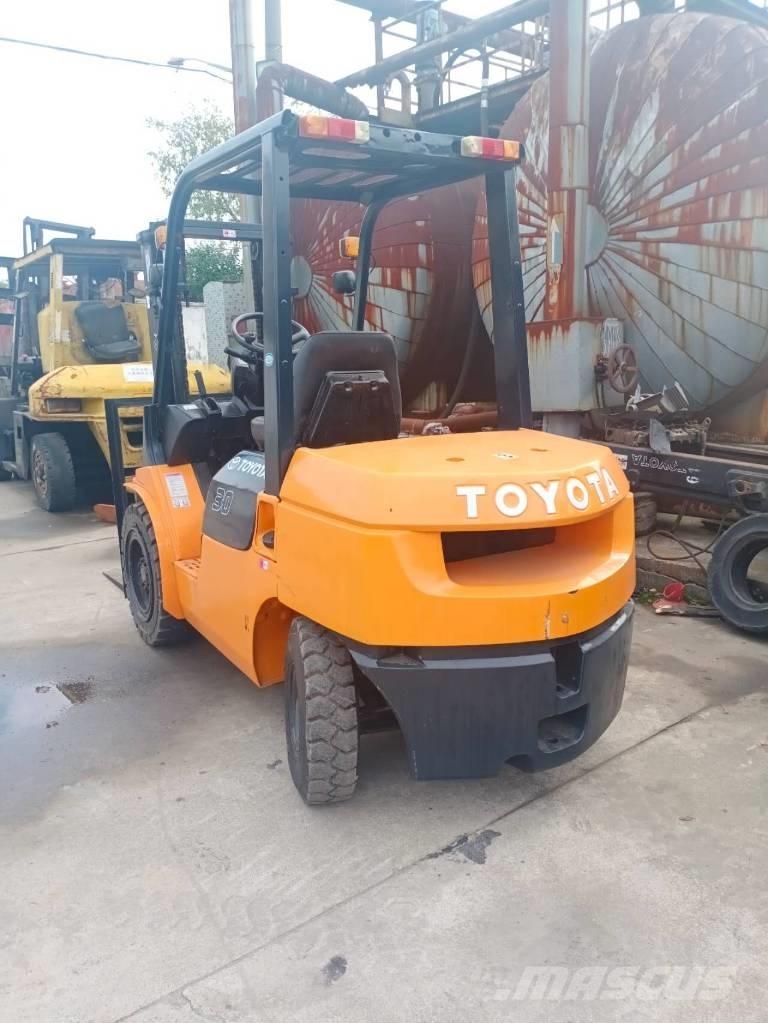 Toyota FD 30 Diesel heftrucks