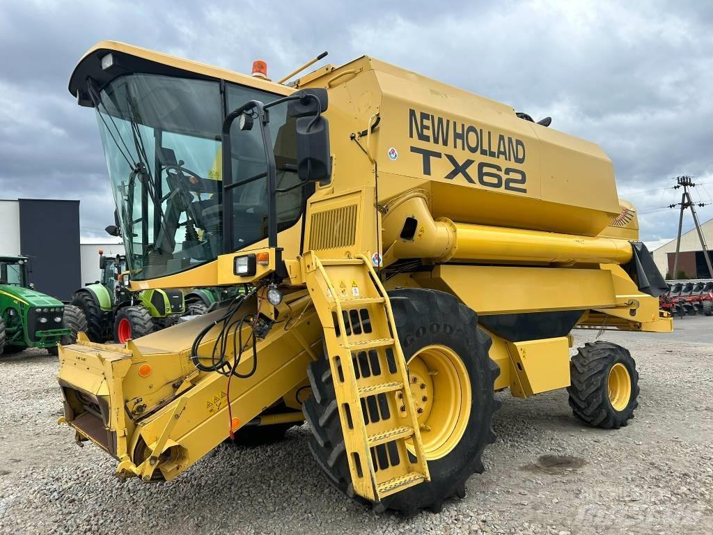 New Holland TX 62 Maaidorsmachines