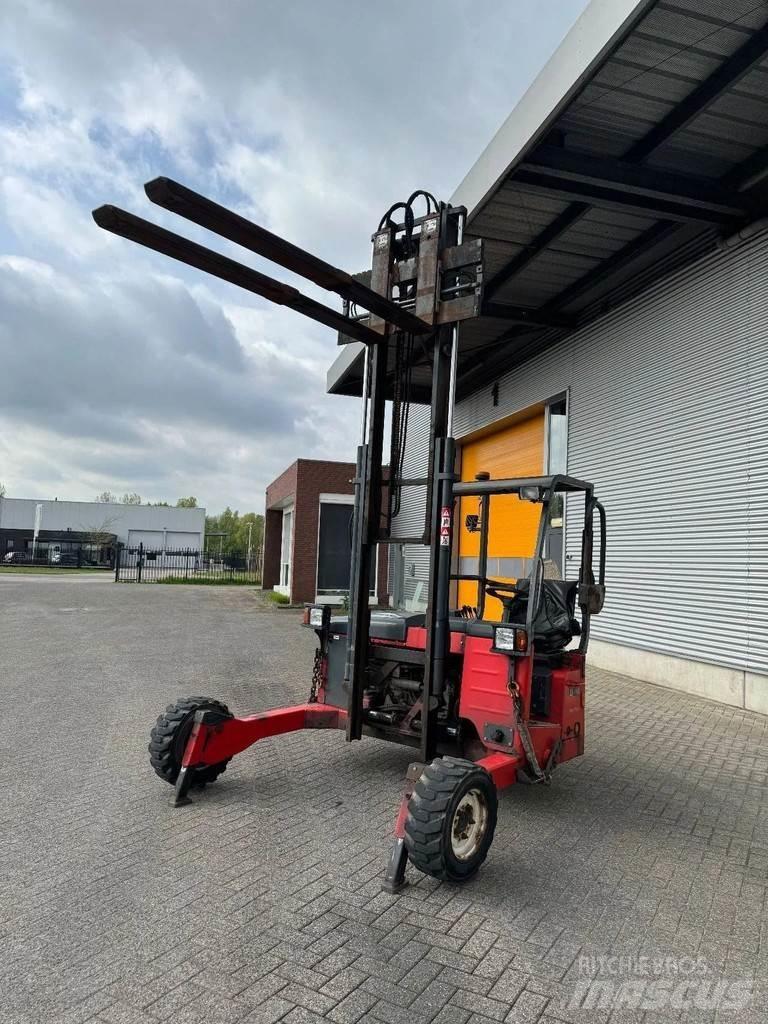 Moffett M4 20.3 Meeneemheftrucks