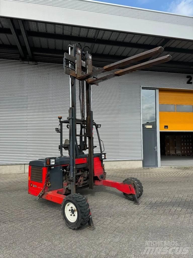 Moffett M4 20.3 Meeneemheftrucks