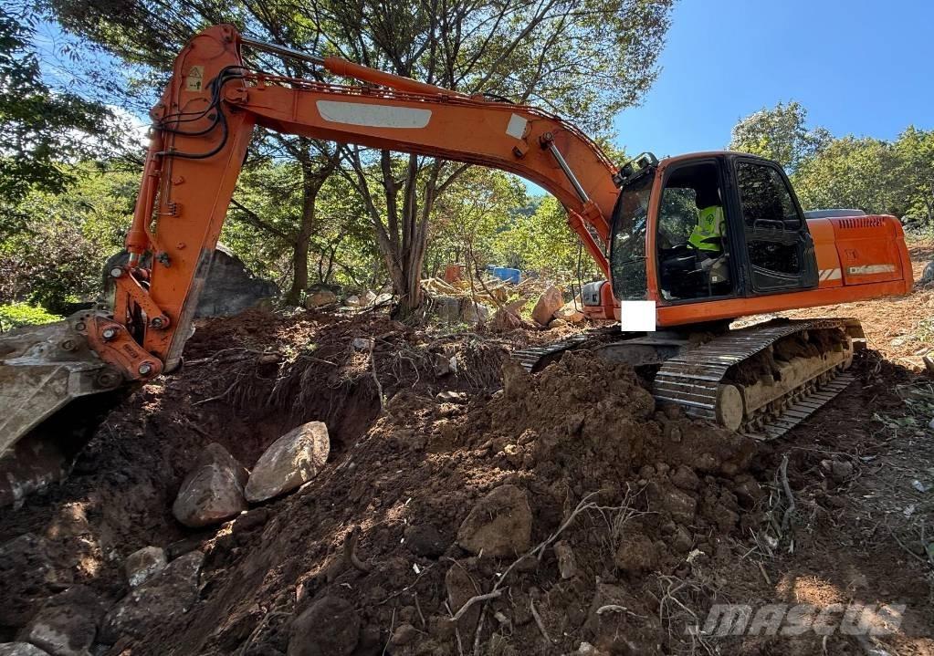 Doosan DX 220 LCA Rupsgraafmachines