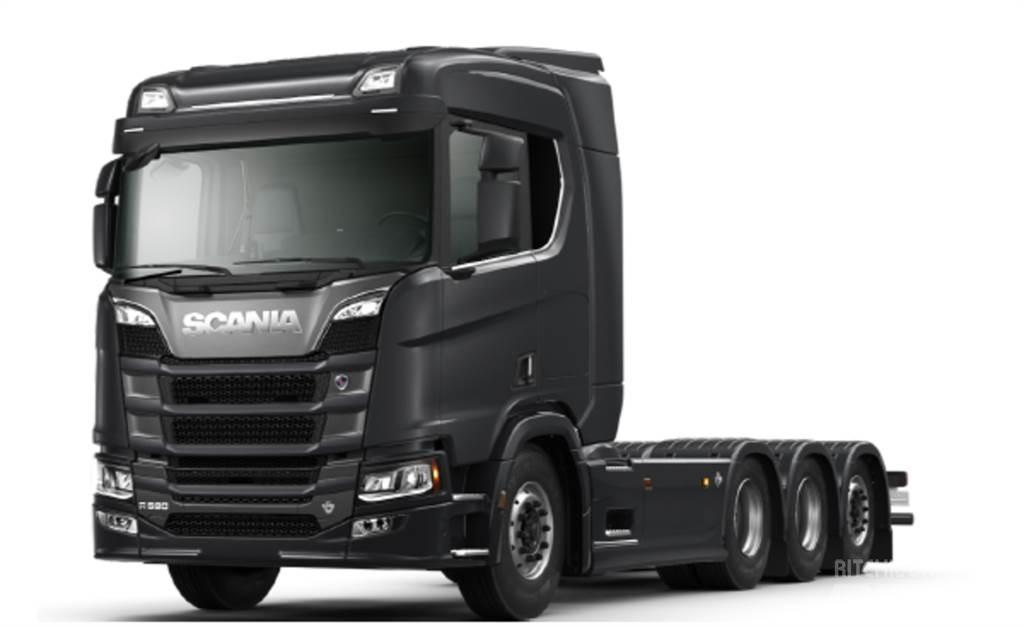 Scania R590 8x4 Vrachtwagen met containersysteem