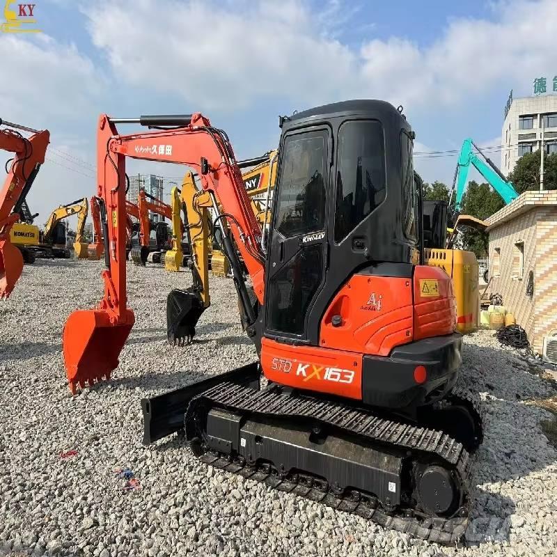 Kubota 163 Rupsgraafmachines