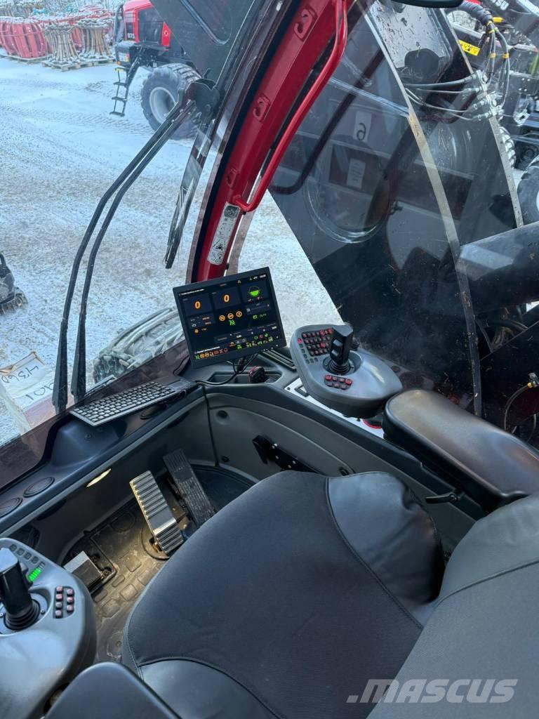 Komatsu 901 Harvesters