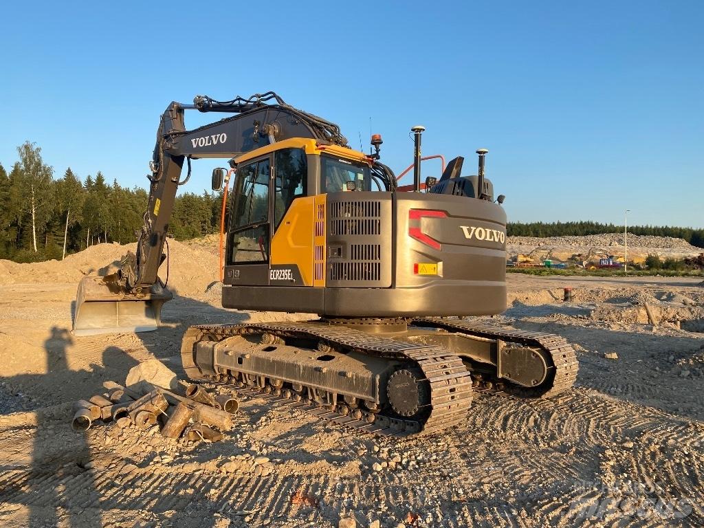 Volvo EC 235 EL Rupsgraafmachines